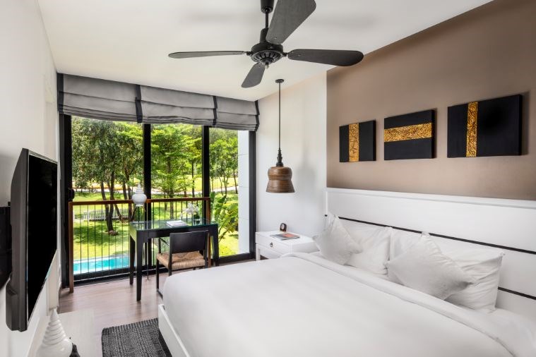 2 Bedroom Pool Townhouse